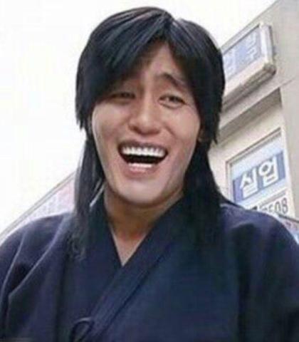 崔成国高清表情包,捕捉明星瞬间，演绎百态人生